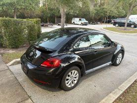 Volkswagen Beetle - Thumbnail 9