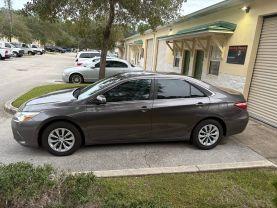 Toyota Camry - Thumbnail 16