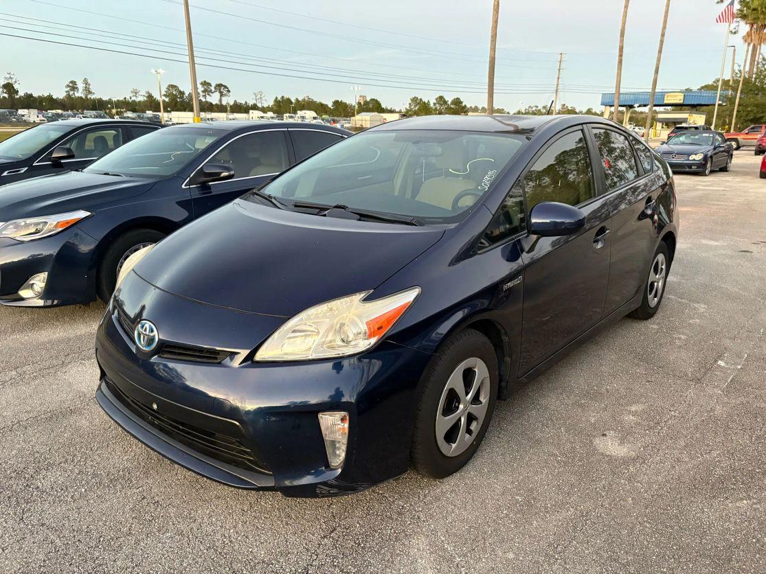 Toyota Prius - Thumbnail 11