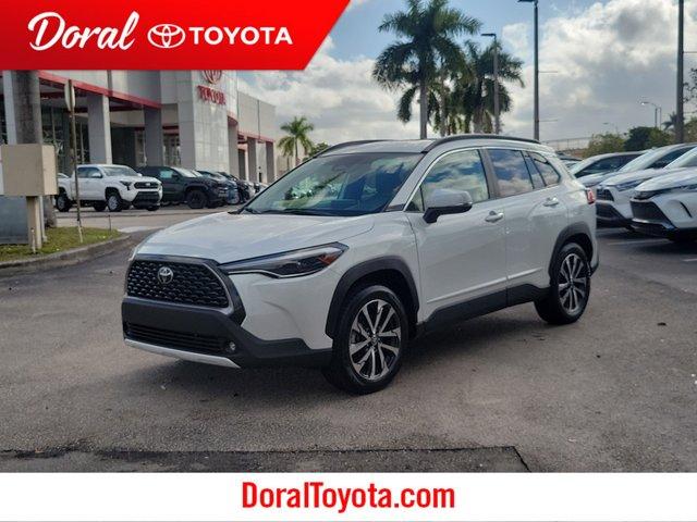 Toyota Corolla Cross Xle Fwd - View 1