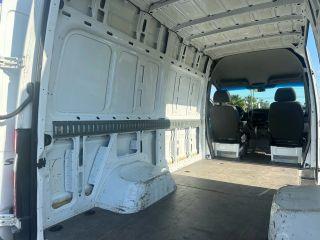 Mercedes-Benz Sprinter 3500 Cargo - Thumbnail 4