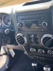 Jeep Wrangler Unlimited - Thumbnail 4