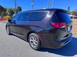 Chrysler Pacifica - Thumbnail 12