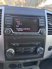 Nissan Frontier Crew Cab - Thumbnail 2