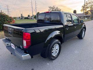 Nissan Frontier Crew Cab - Thumbnail 11