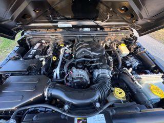 Jeep Wrangler - Thumbnail 5