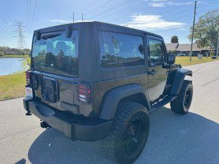 Jeep Wrangler - Thumbnail 12