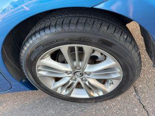 Toyota Camry - Thumbnail 2