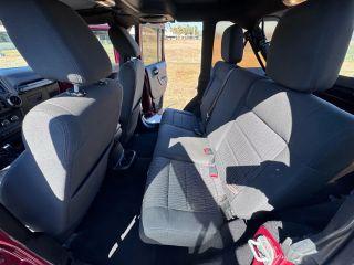 Jeep Wrangler - Thumbnail 18