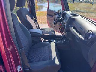 Jeep Wrangler - Thumbnail 16