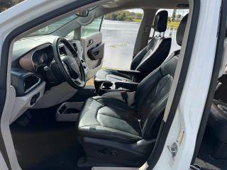 Chrysler Pacifica - Thumbnail 17