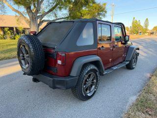 Jeep Wrangler - Thumbnail 12