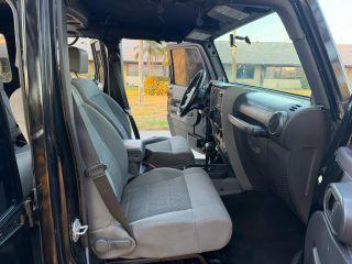 Jeep Wrangler - Thumbnail 2