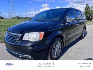 Chrysler Town & Country - Thumbnail 7
