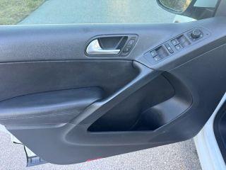 Volkswagen Tiguan - Thumbnail 2