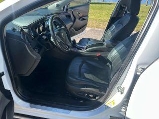 Buick Lacrosse - Thumbnail 17