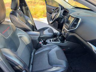 Jeep Cherokee - Thumbnail 16