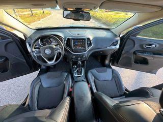 Jeep Cherokee - Thumbnail 14