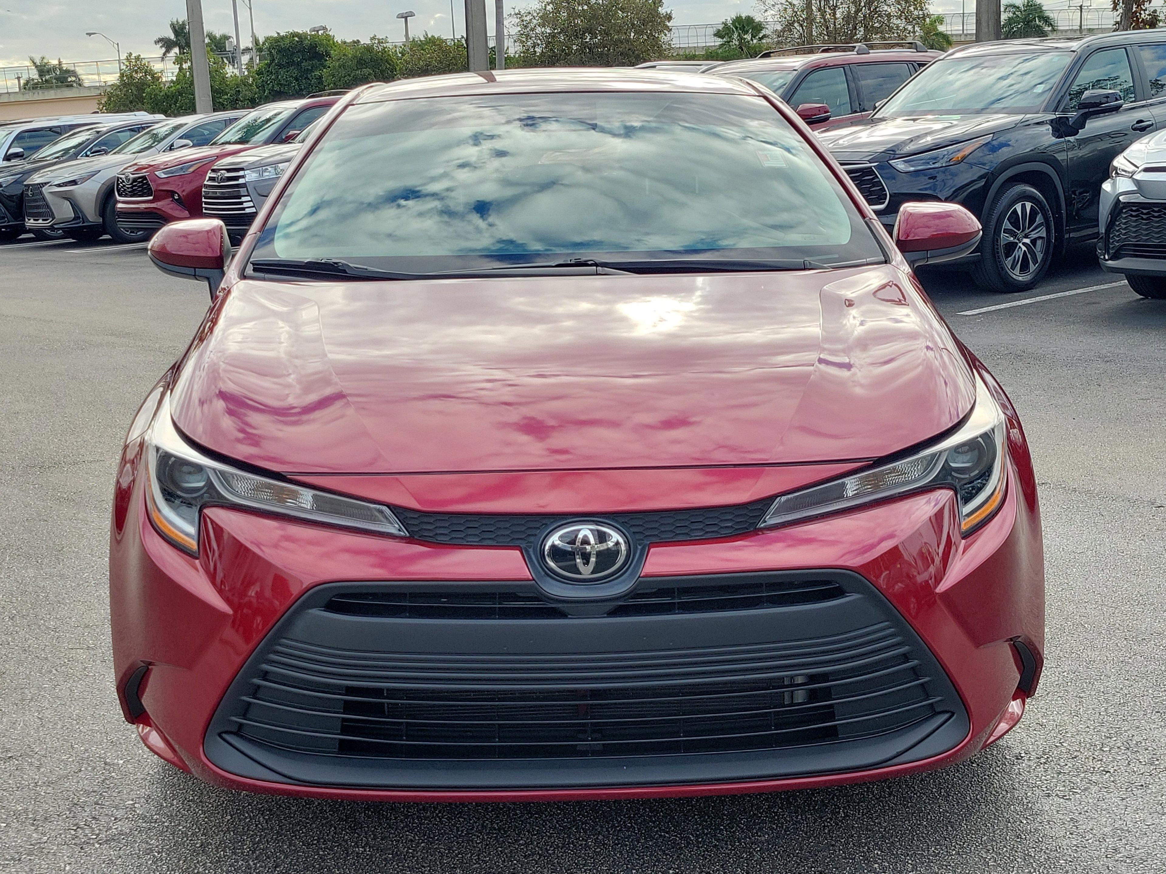 Toyota Corolla Le Fwd - Thumbnail 3