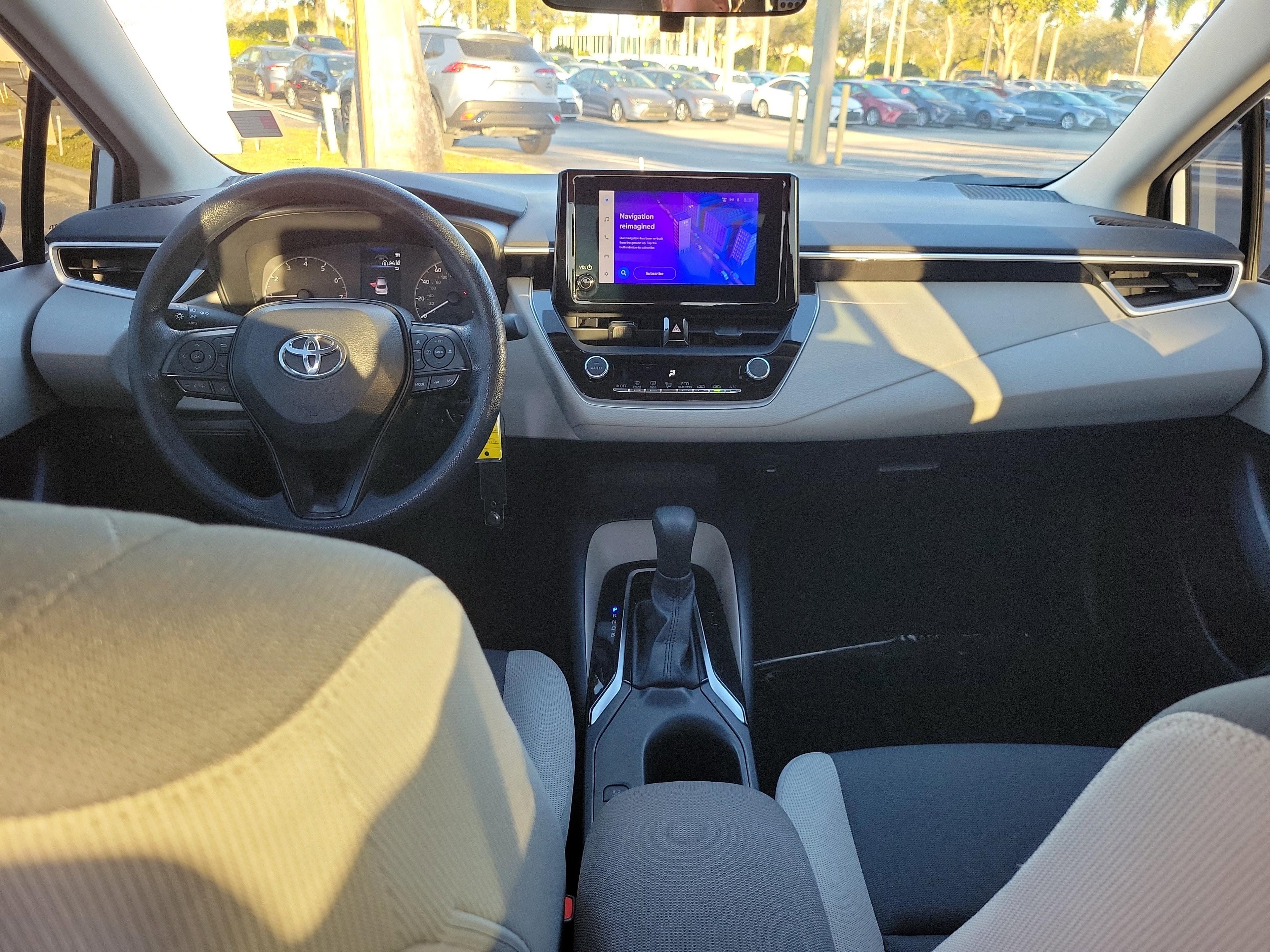 Toyota Corolla Le Fwd - Thumbnail 11