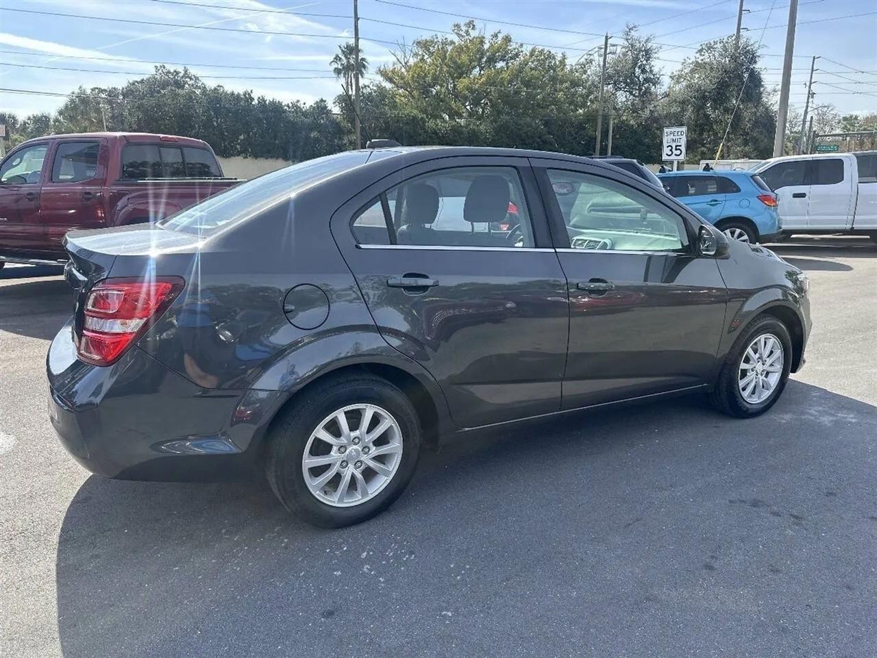 Chevrolet Sonic4Dr Sdn Auto Lt - Thumbnail 3