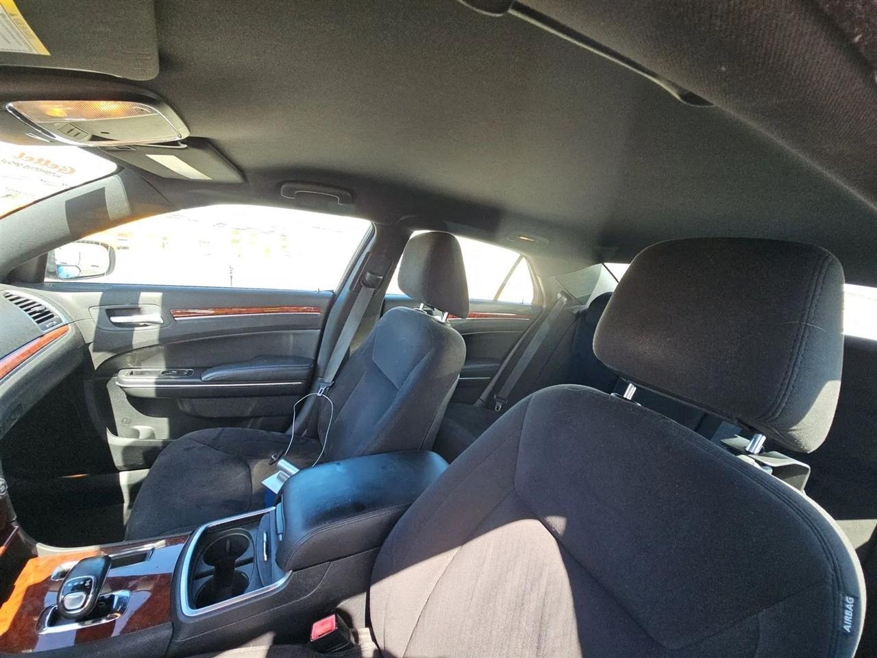 Chrysler 3004Dr Sdn V6 Rwd - Thumbnail 13