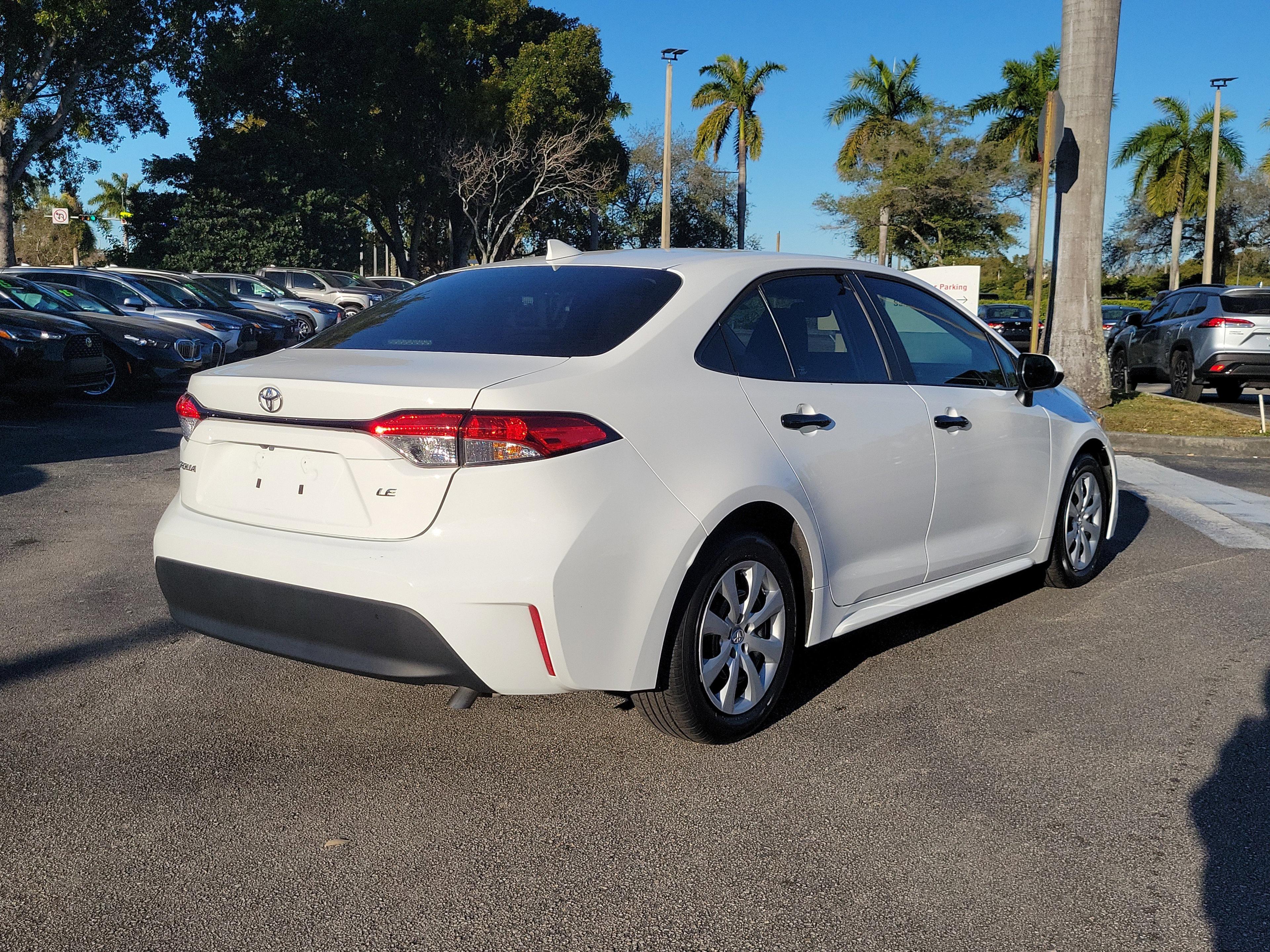 Toyota Corolla Le Fwd - Thumbnail 6