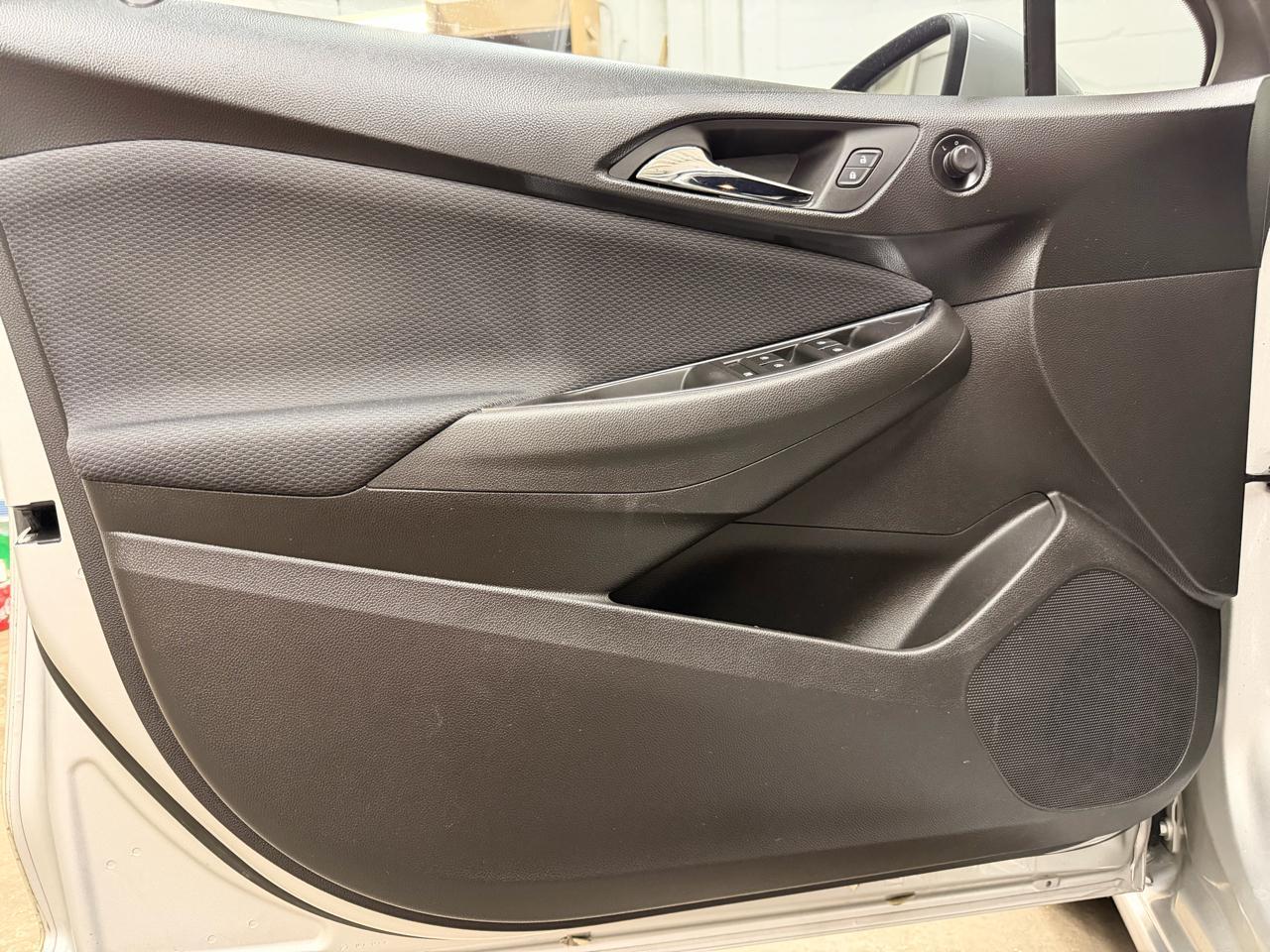 Chevrolet Cruzelt Auto Hatchback - Thumbnail 13