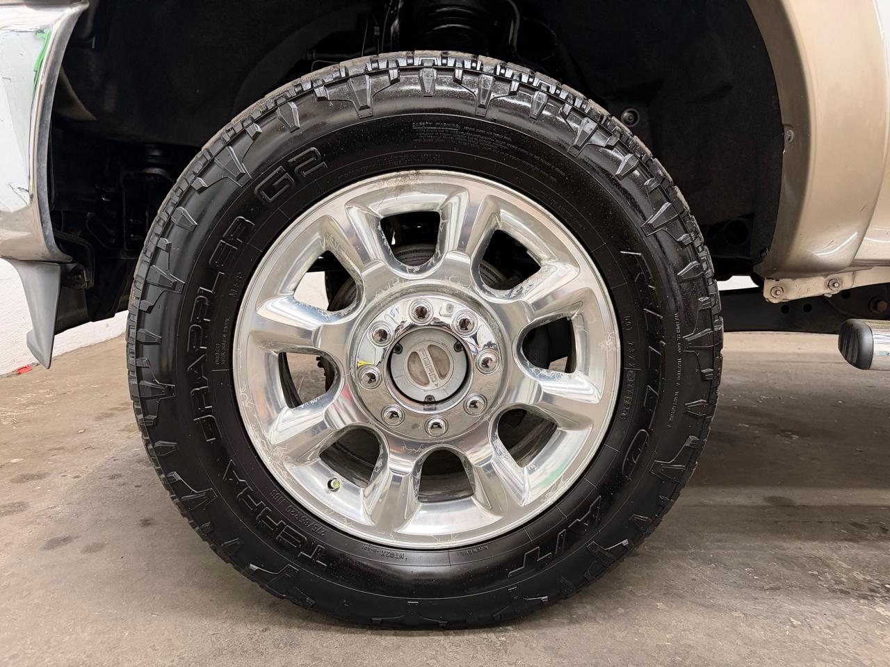 Ford F-350 Sdlariat Crew Cab 4Wd - Thumbnail 8