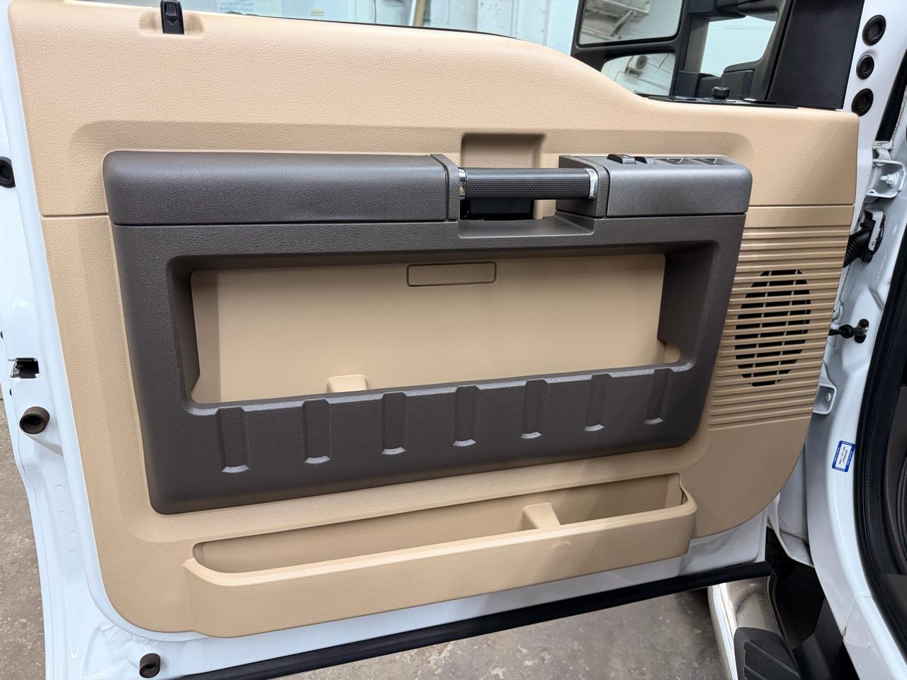 Ford F-350 Sdlariat Crew Cab 4Wd - Thumbnail 13