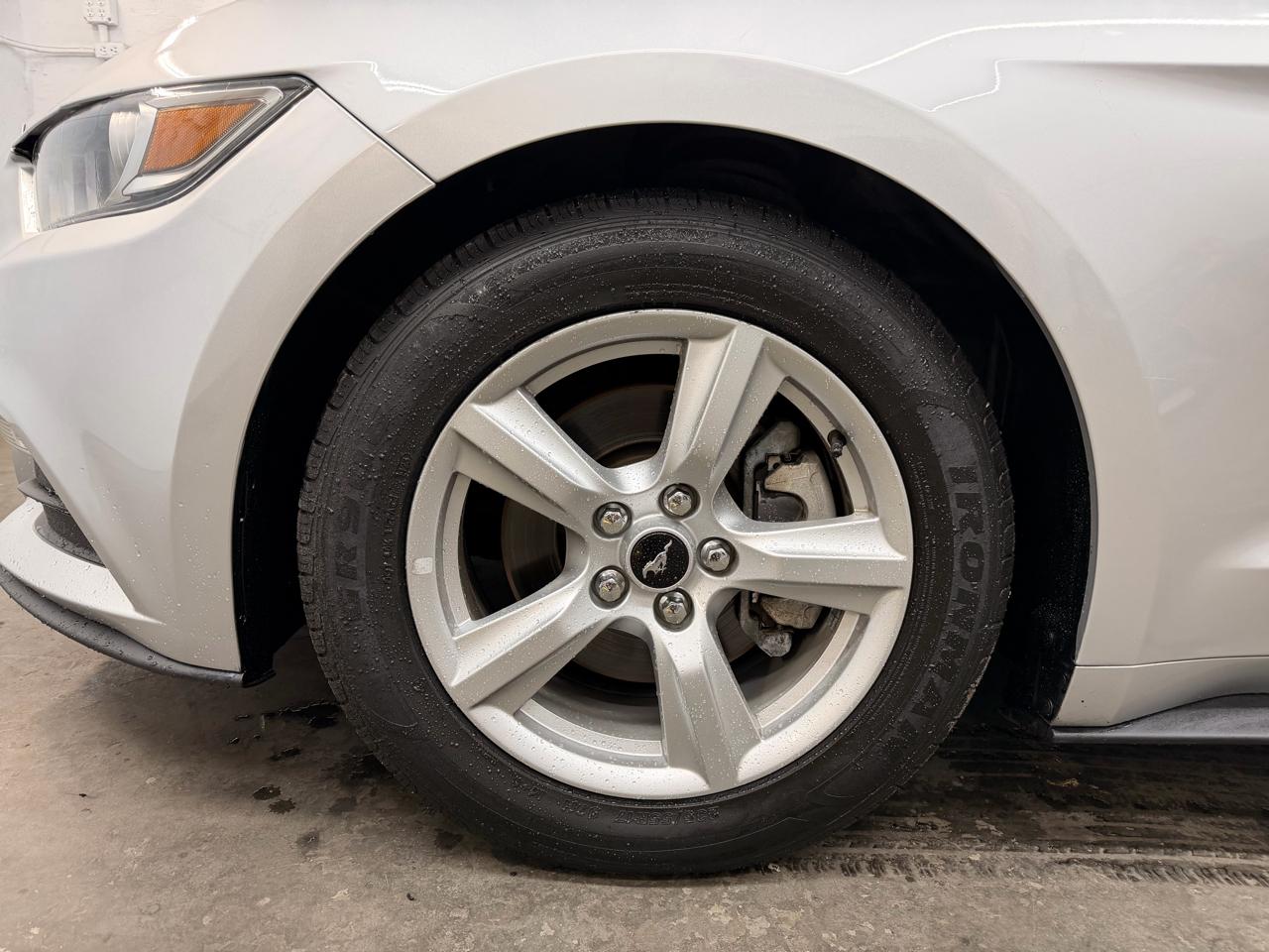 Ford Mustangv6 Convertible - Thumbnail 8