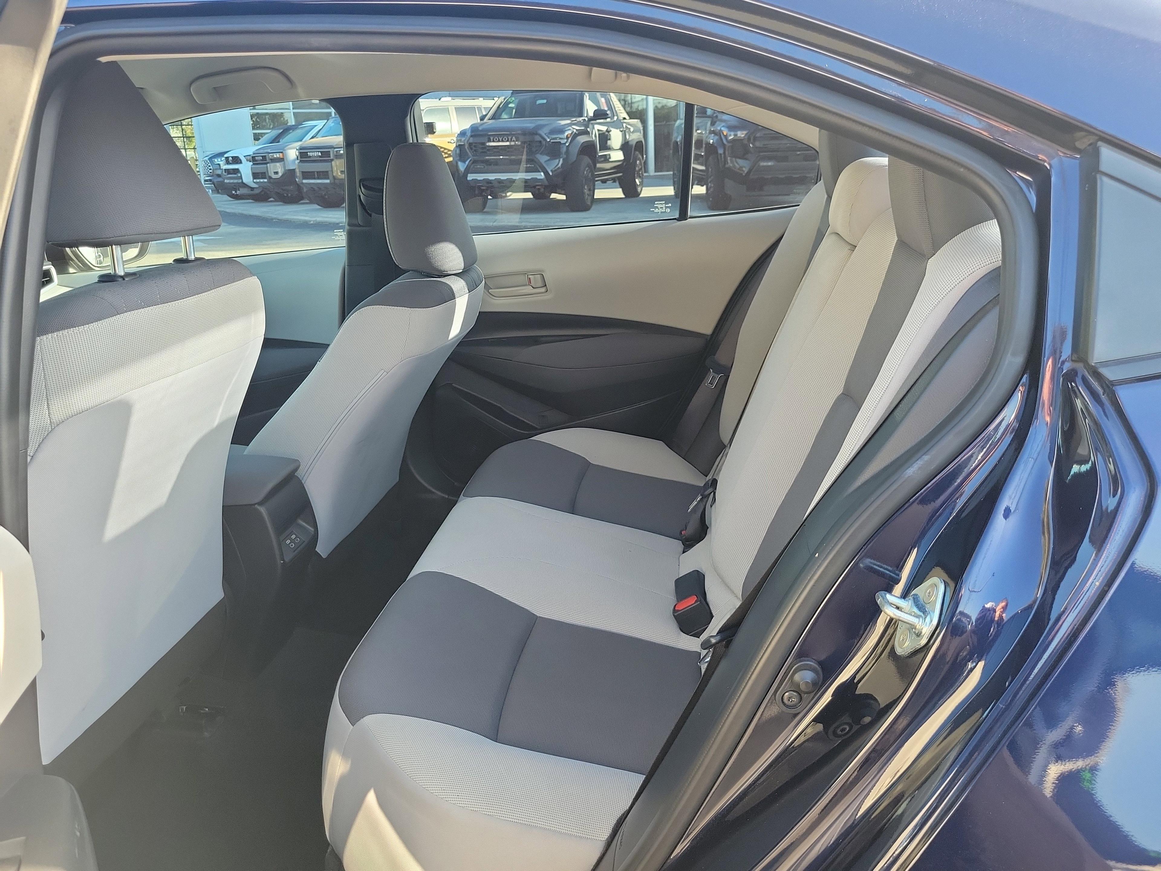 Toyota Corolla Le Fwd - Thumbnail 10