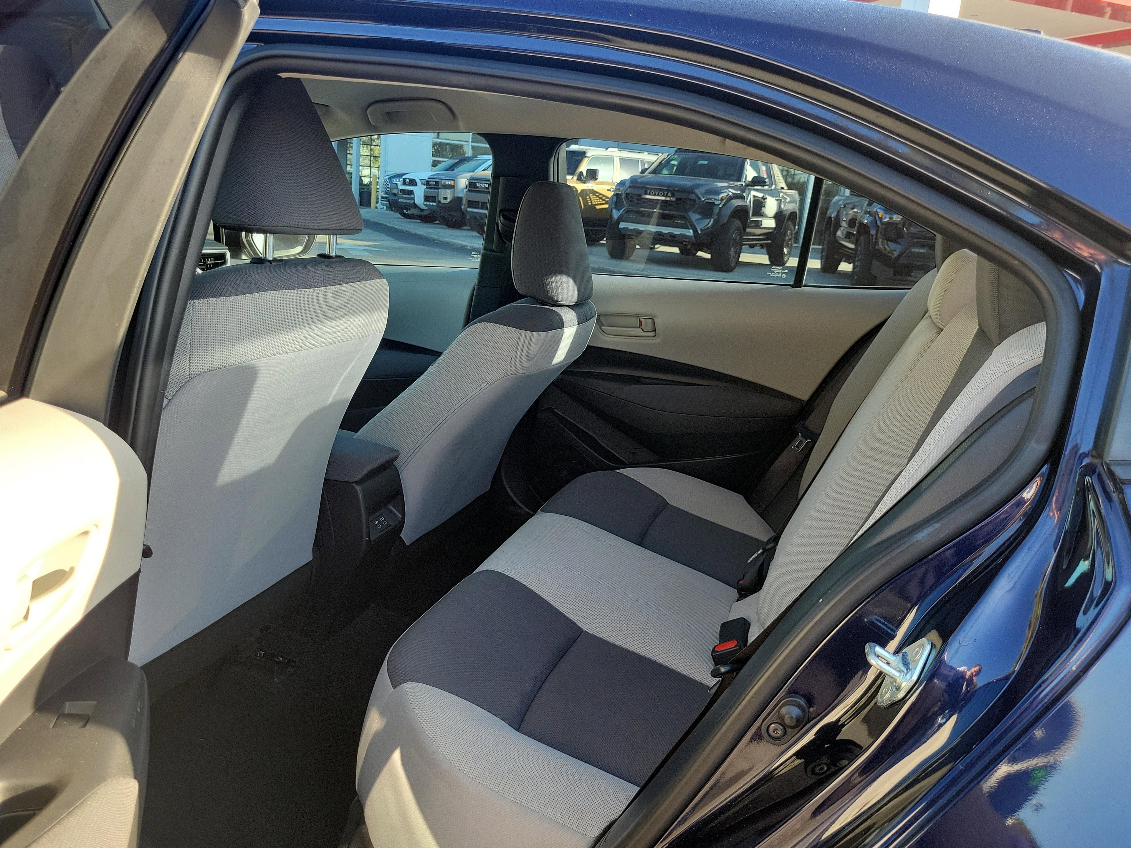 Toyota Corolla Le Fwd - Thumbnail 9