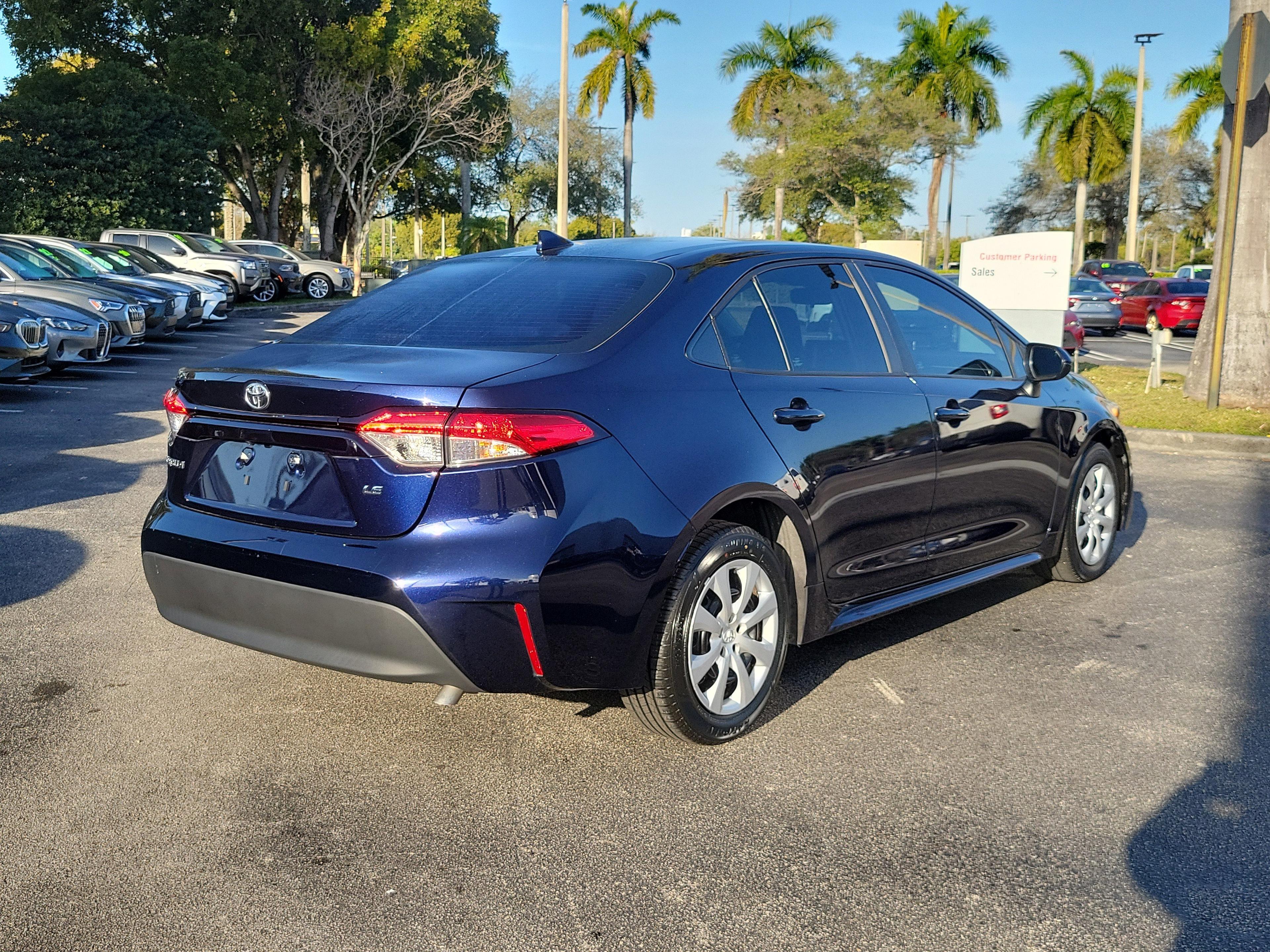 Toyota Corolla Le Fwd - Thumbnail 5