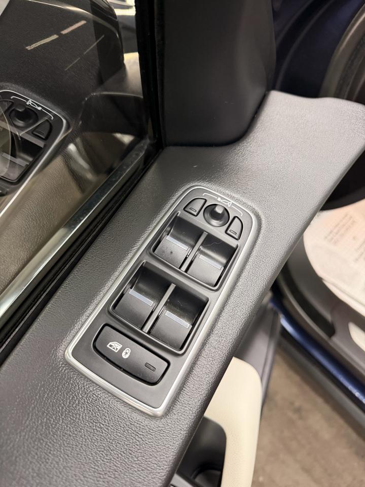 Jaguar F-Pace25T Prestige - Thumbnail 16