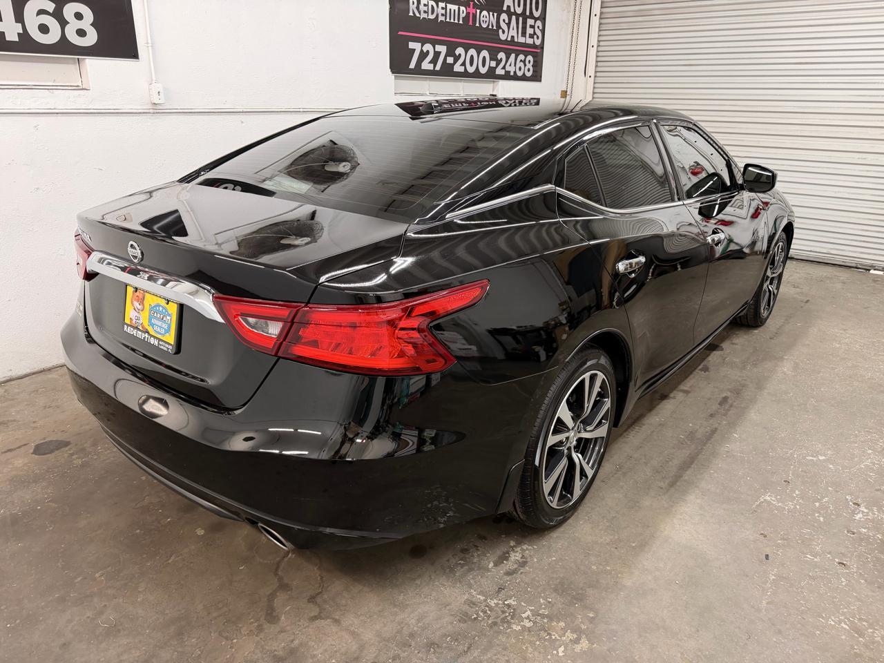 Nissan Maxima3.5 S - Thumbnail 4