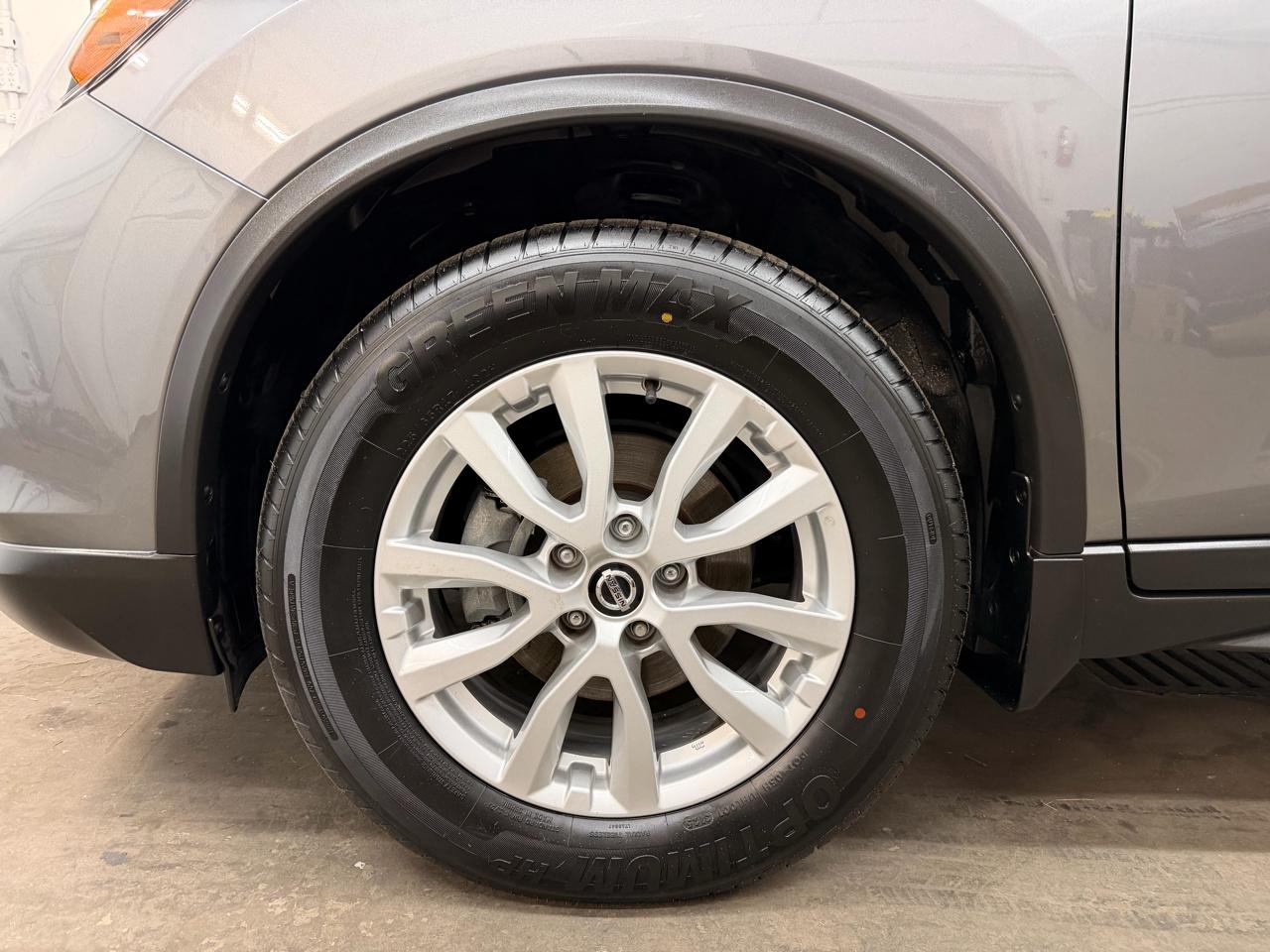 Nissan Roguesv 2Wd - Thumbnail 8