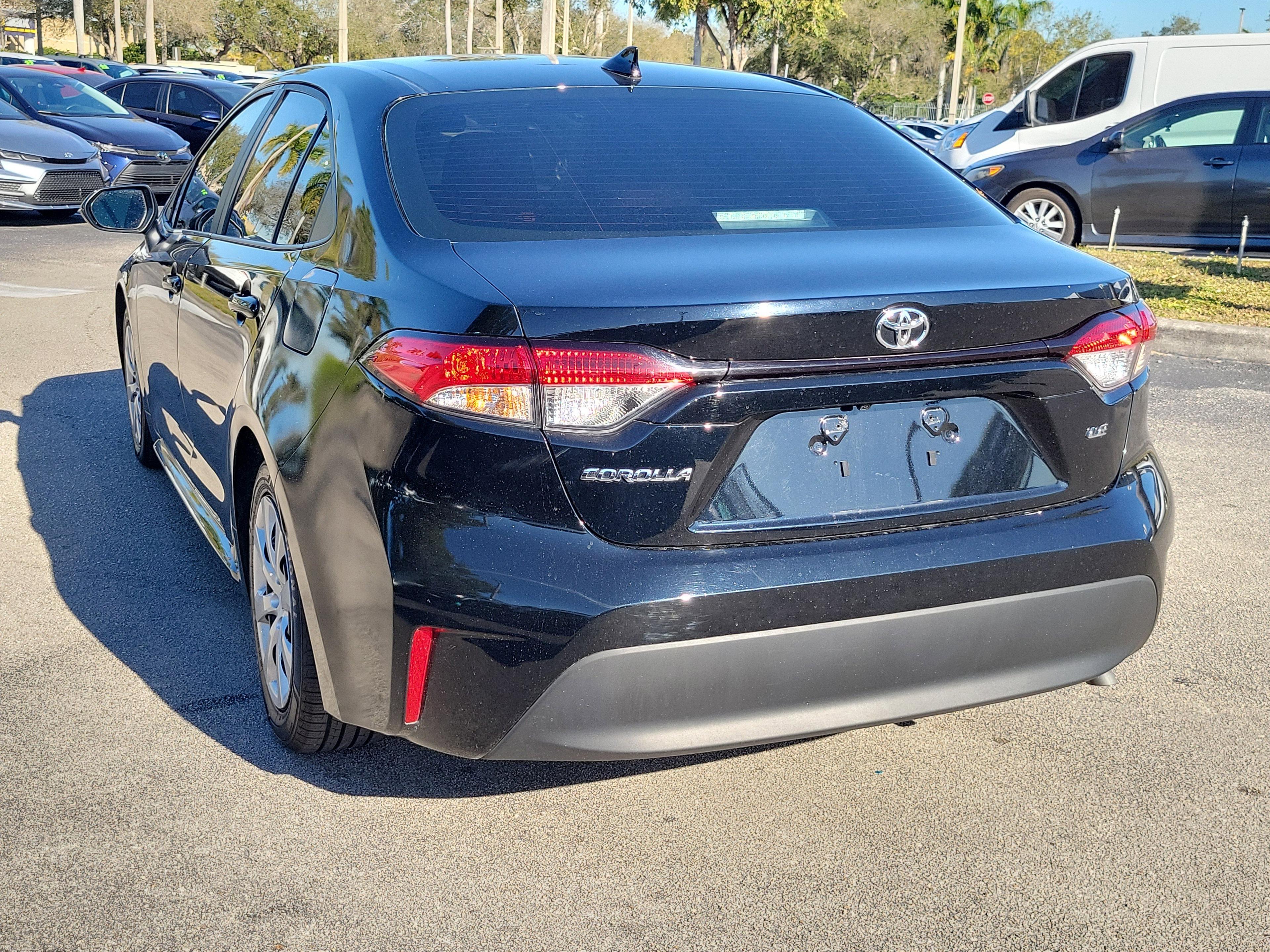 Toyota Corolla Le Fwd - Thumbnail 7