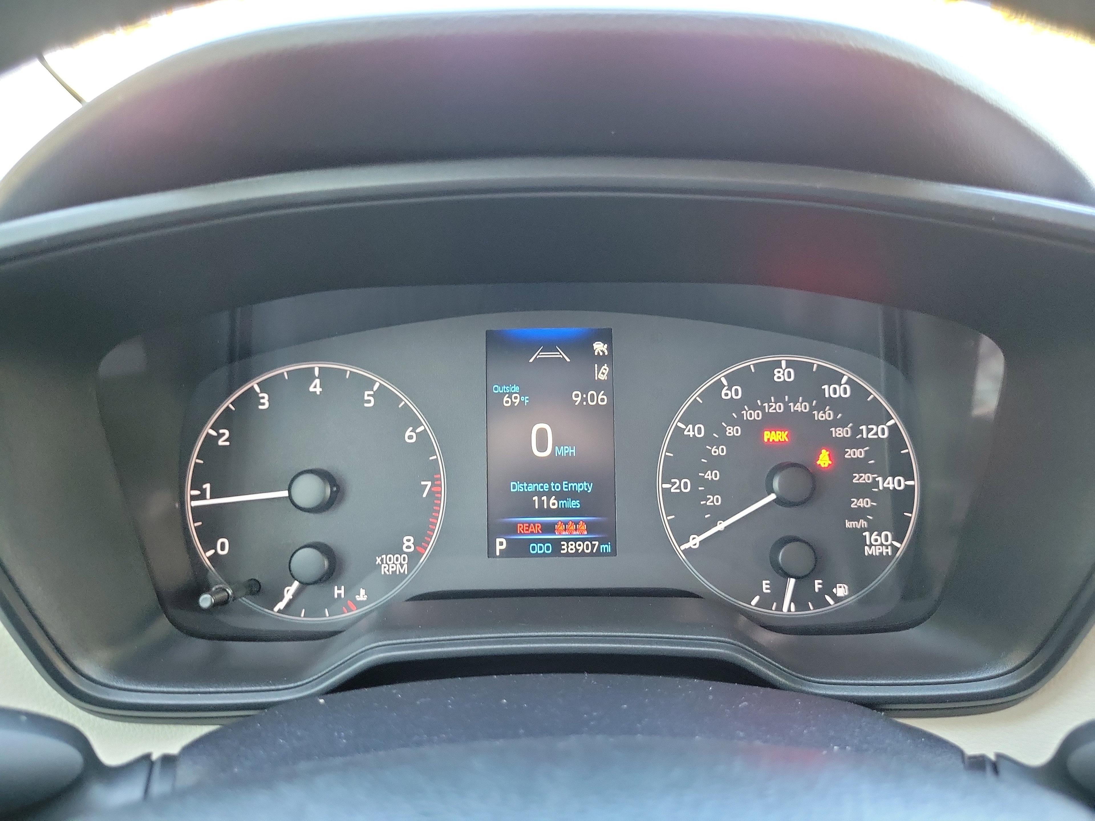 Toyota Corolla Le Fwd - Thumbnail 18