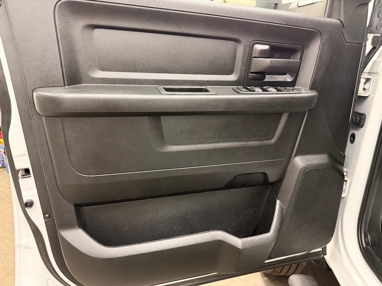 Ram 5500Crew Cab Swb 2Wd Drw - Thumbnail 16