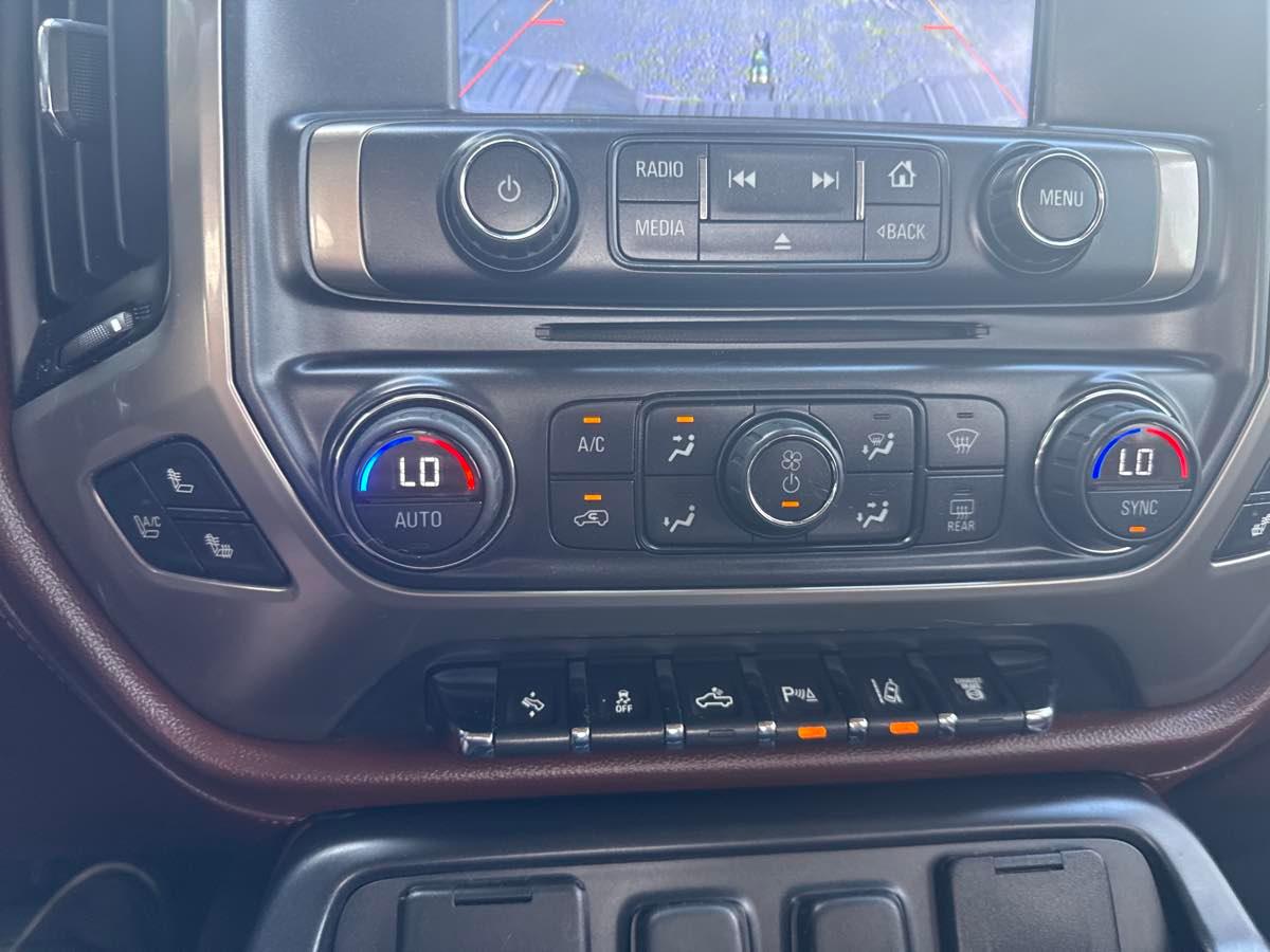 Chevrolet Silverado 3500Hd High Country - Thumbnail 15