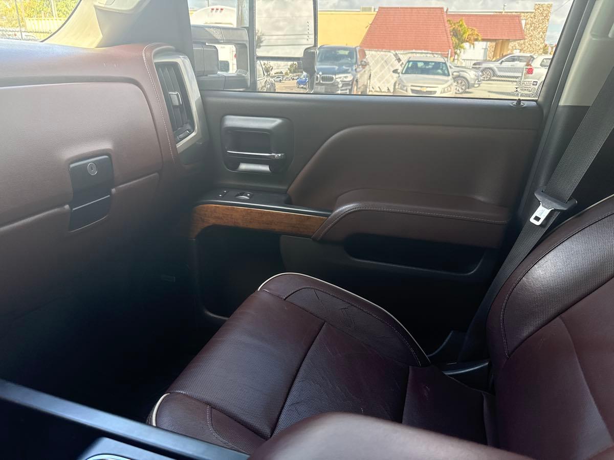 Chevrolet Silverado 3500Hd High Country - Thumbnail 17