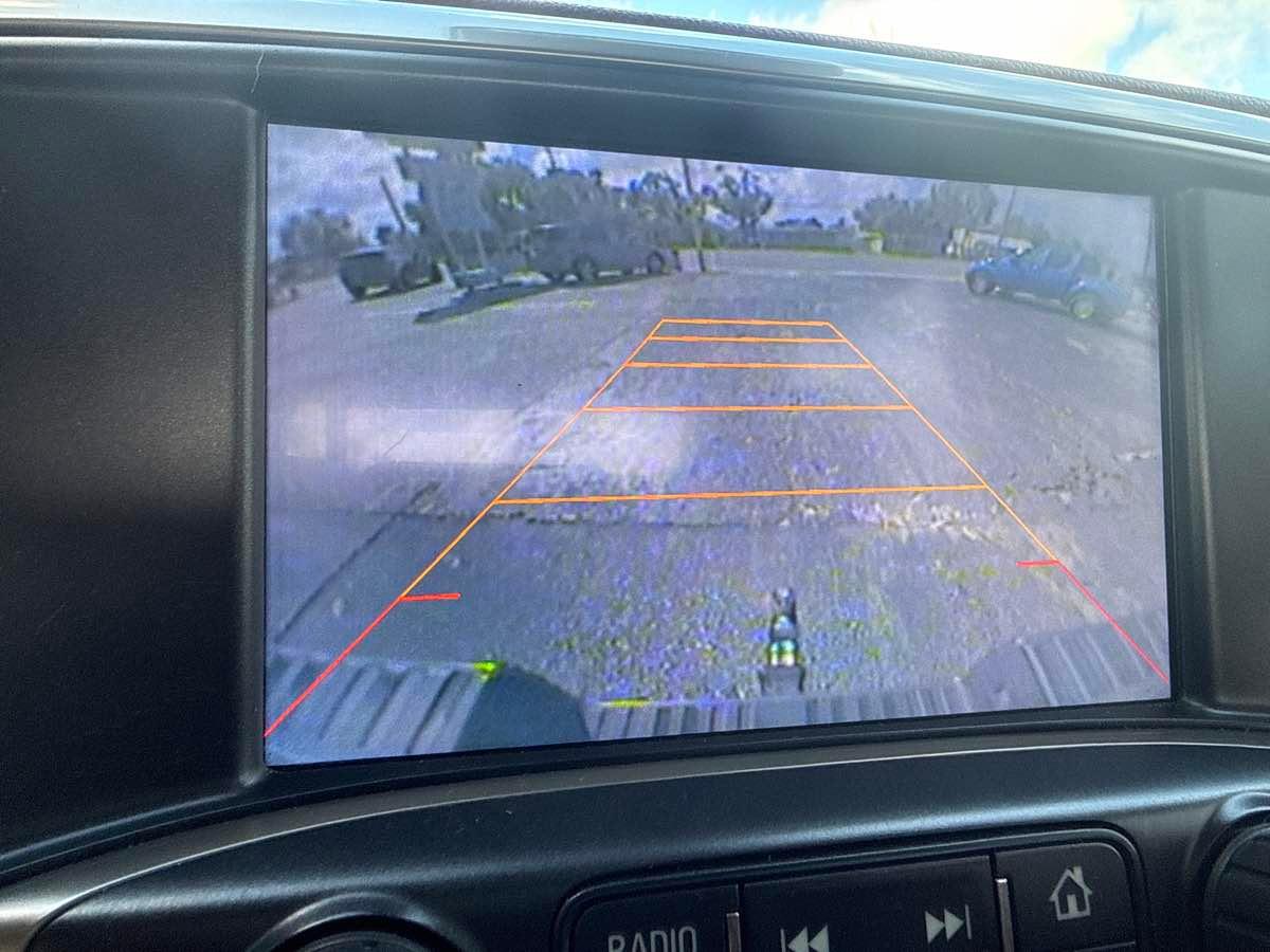 Chevrolet Silverado 3500Hd High Country - Thumbnail 14