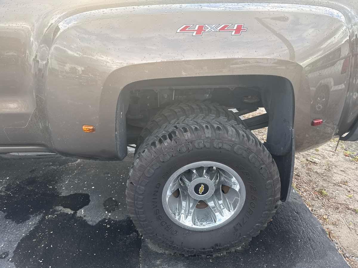 Chevrolet Silverado 3500Hd High Country - Thumbnail 5