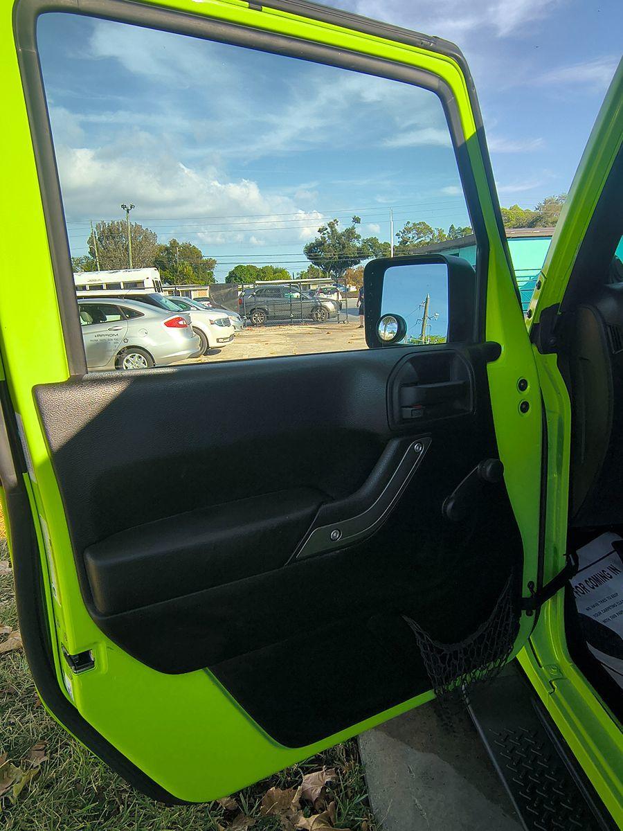 Jeep Wrangler Sport - Thumbnail 20