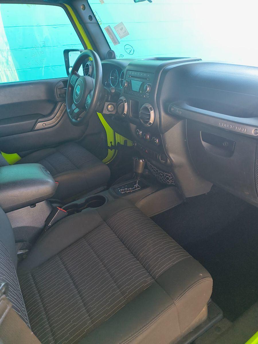 Jeep Wrangler Sport - Thumbnail 10