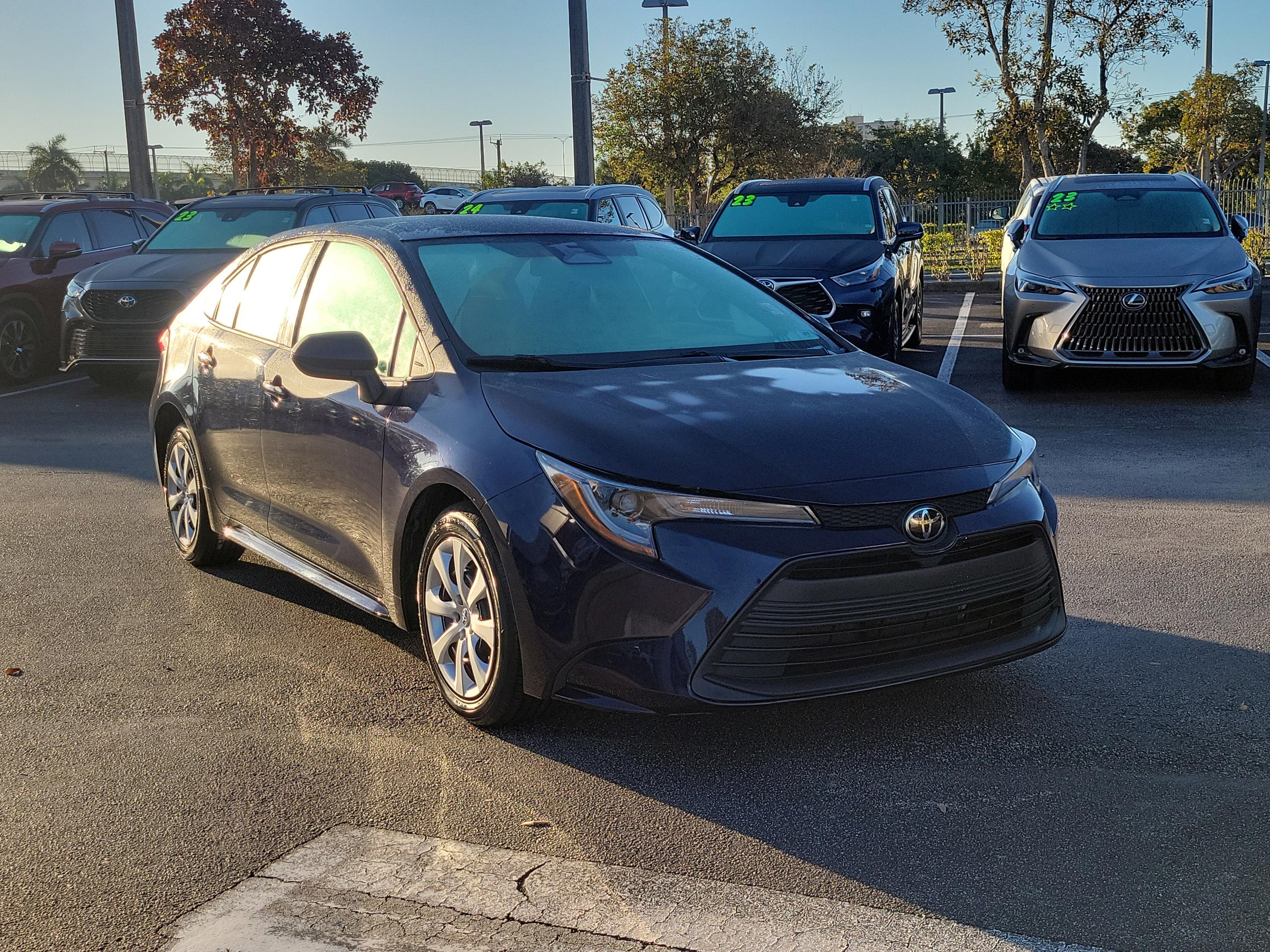 Toyota Corolla Le Fwd - Thumbnail 5