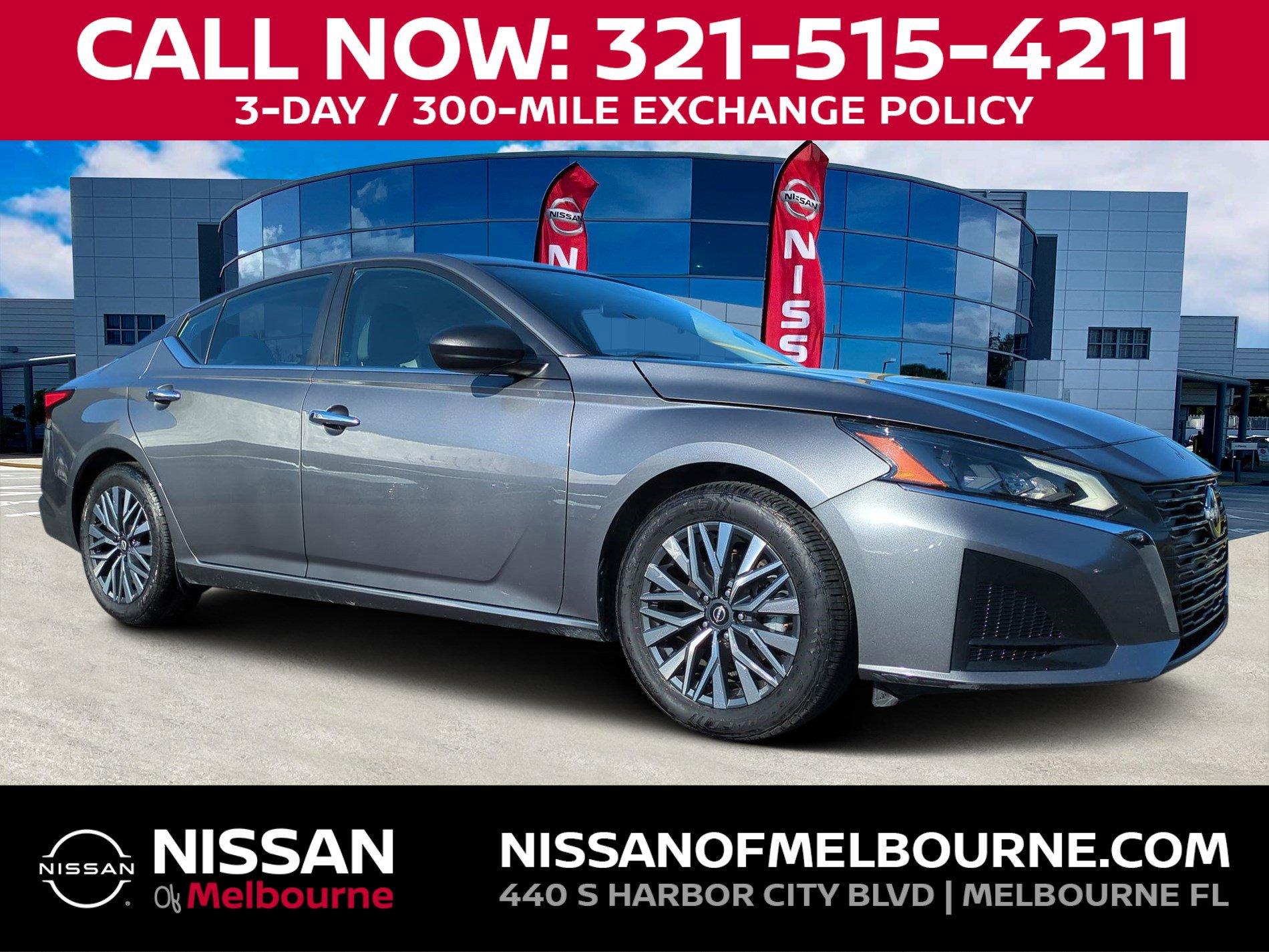 Nissan Altima - View 1