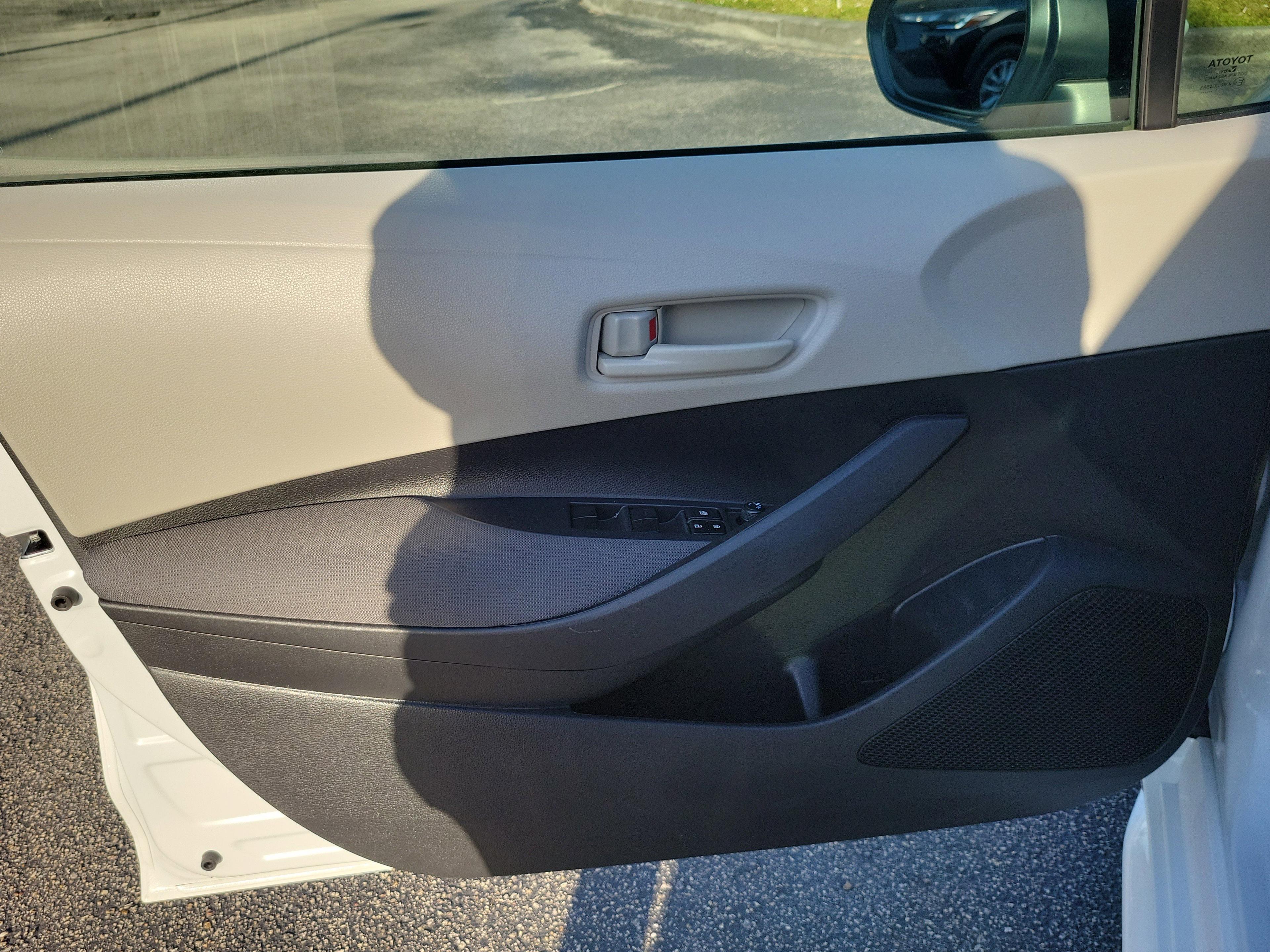 Toyota Corolla Le Fwd - Thumbnail 12