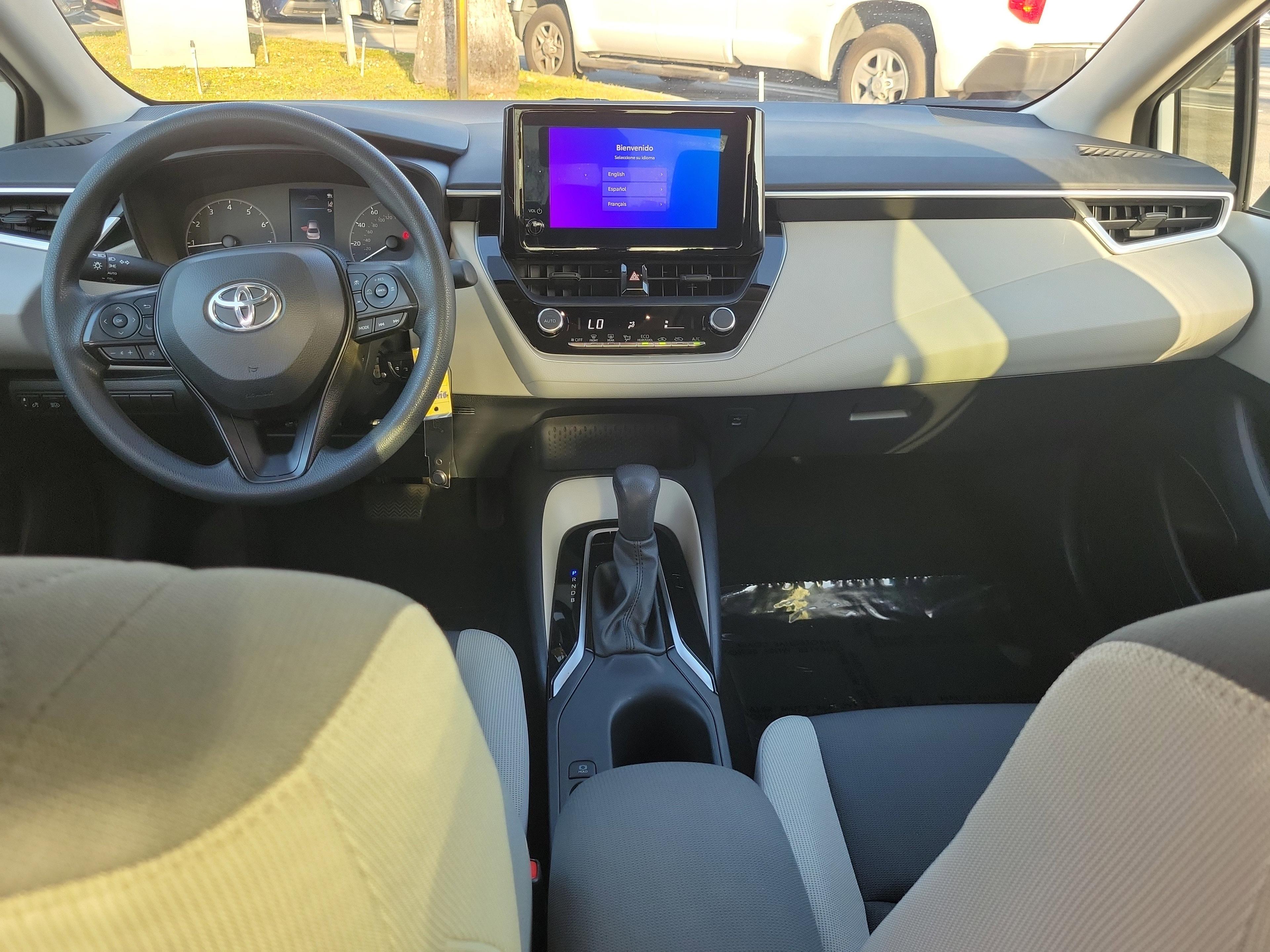 Toyota Corolla Le Fwd - Thumbnail 11